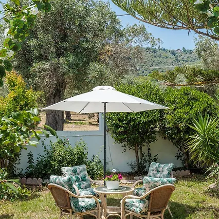 Panagou Guest house