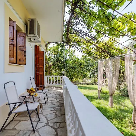 Panagou Guest house