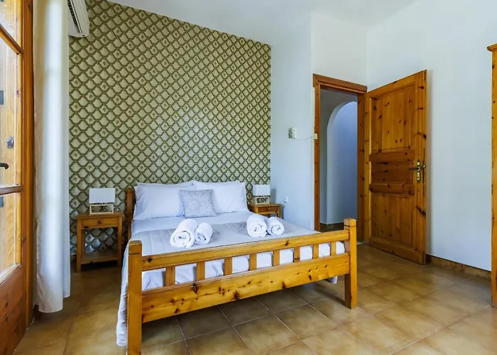 Panagou 3* Skopelos Town