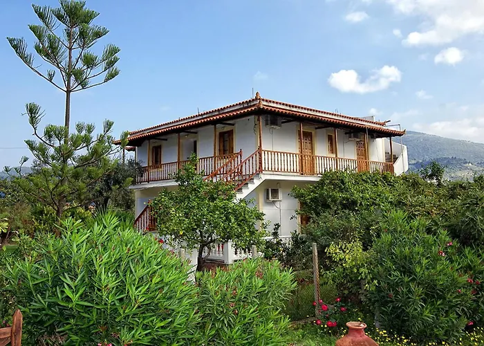 Guest house Panagou Skopelos Town