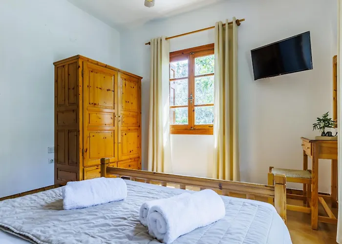 Panagou 3* Skopelos Town